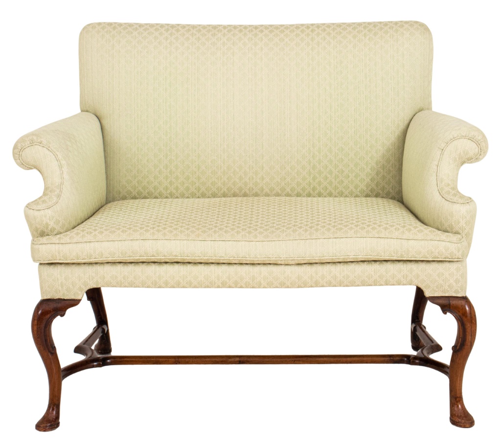 QUEEN ANNE STYLE UPHOLSTERED SOFA 2bb72b