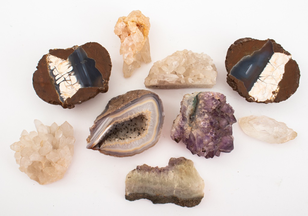 VARIOUS MINERALS GROUP OF 8 Group 2bb7f8