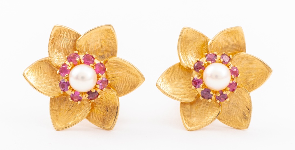 14K YELLOW GOLD RUBY & PEARL FLOWER