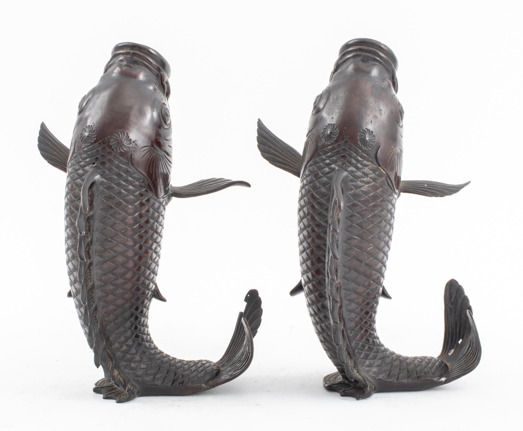 JAPANESE MEIJI BRONZE CARP FORM