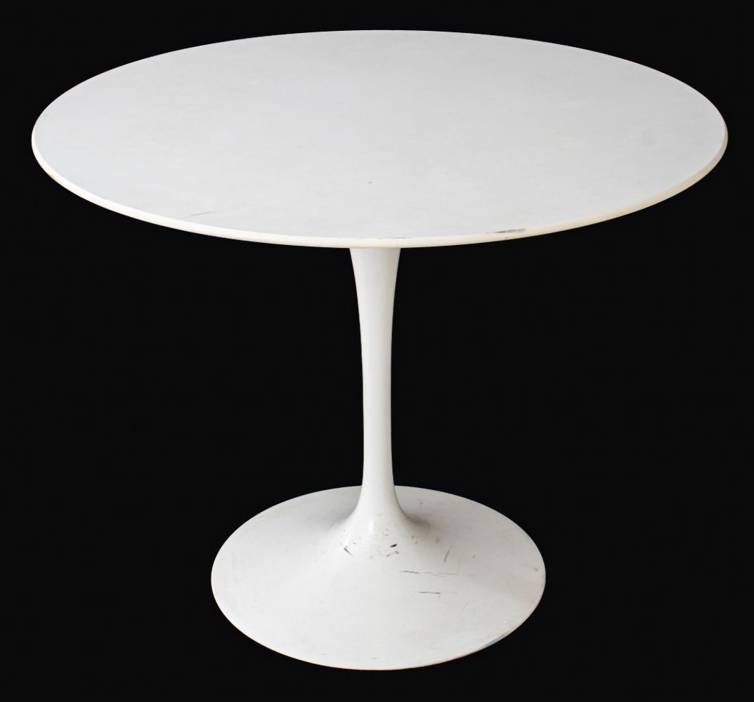 EERO SAARINEN FOR KNOLL WHITE DINING 2bbaef