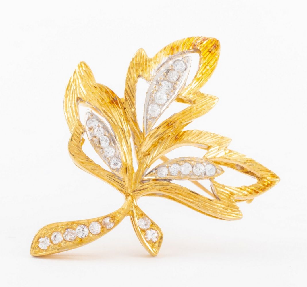 18K YELLOW GOLD FLORAL BROOCH /