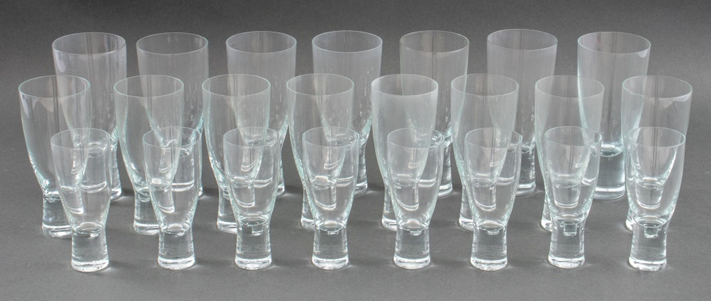 HOMEGAARD ASSEMBLED GLASSWARE SERVICE,