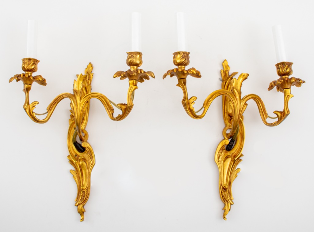 LOUIS XV STYLE ORMOLU TWO LIGHT 2bc0ee