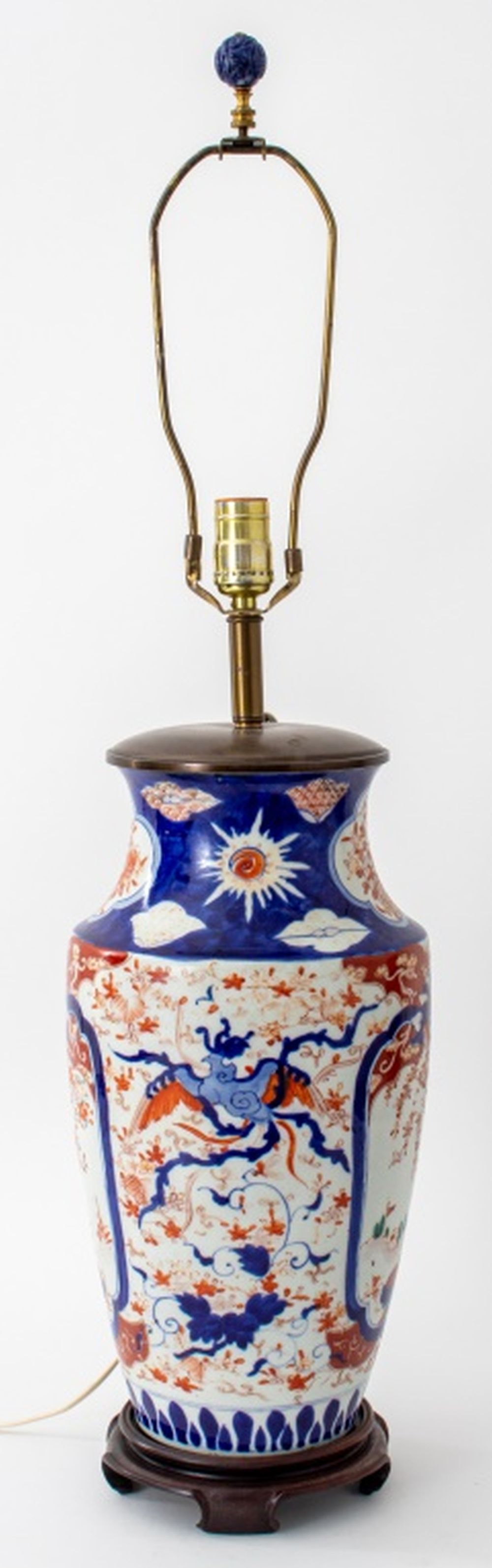 JAPANESE IMARI VASE MOUNTED AS