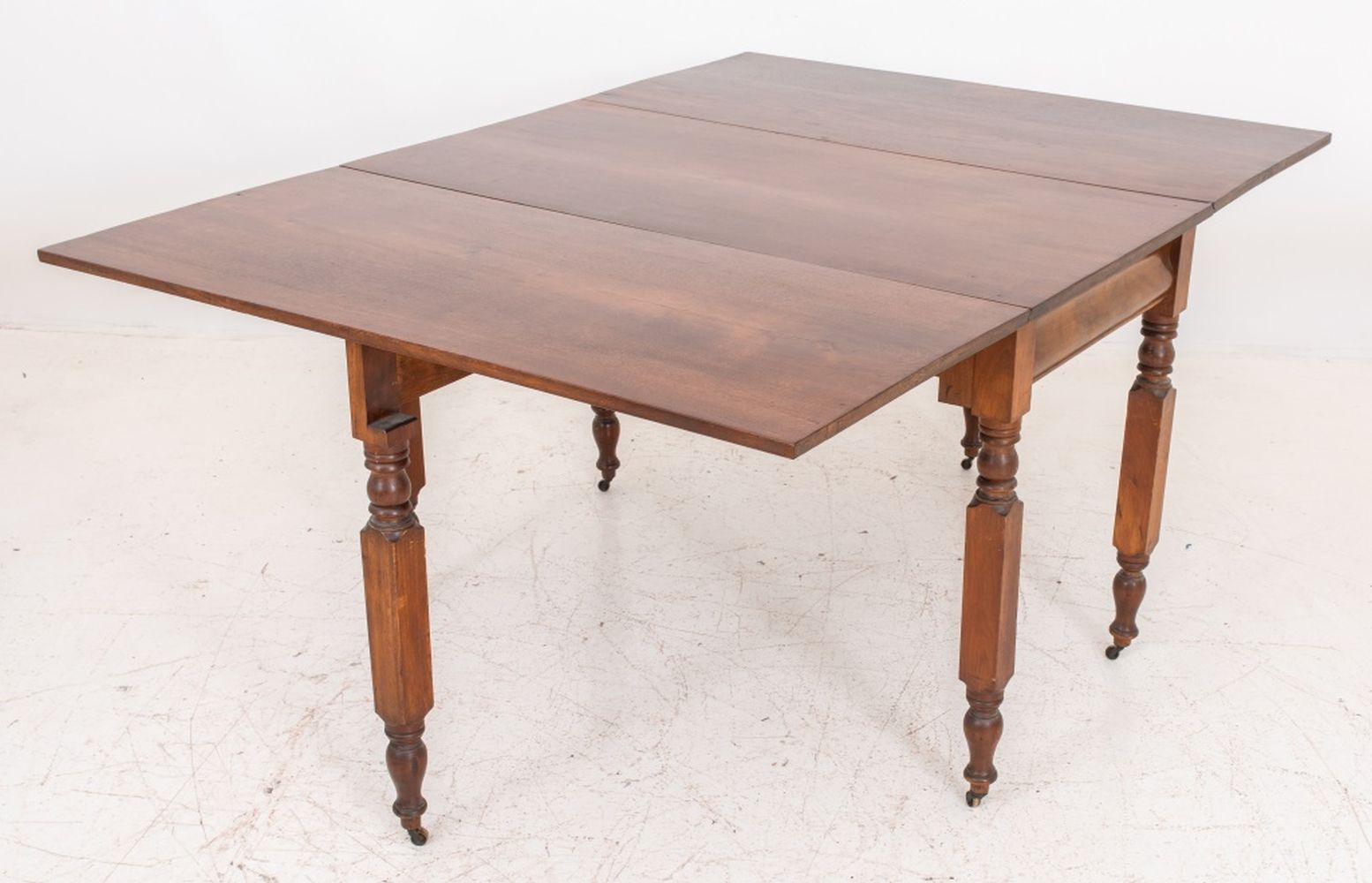 ENGLISH VICTORIAN DROP LEAF DINNING