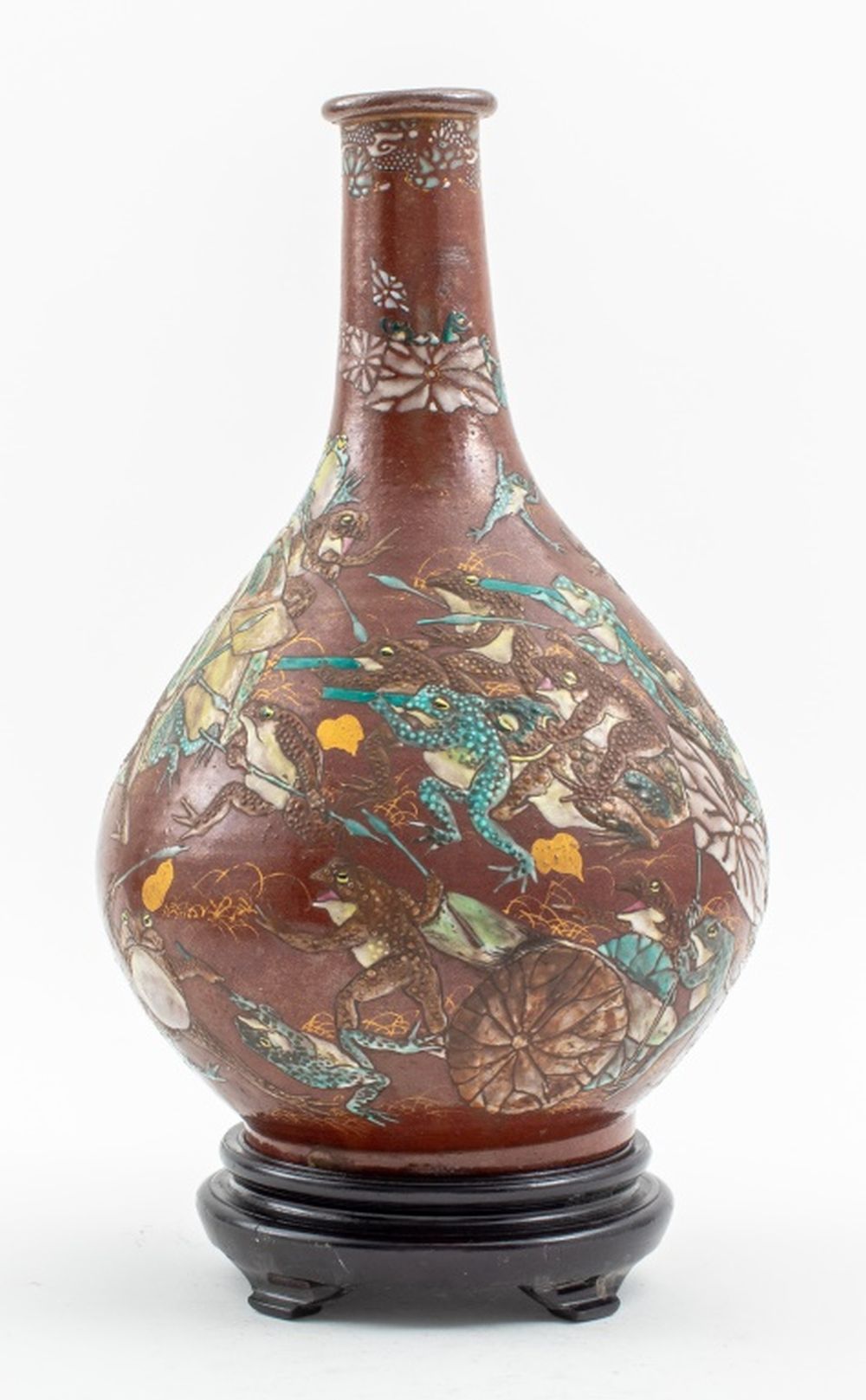 JAPANESE MEIJI SATSUMA VASE WITH 2bc518