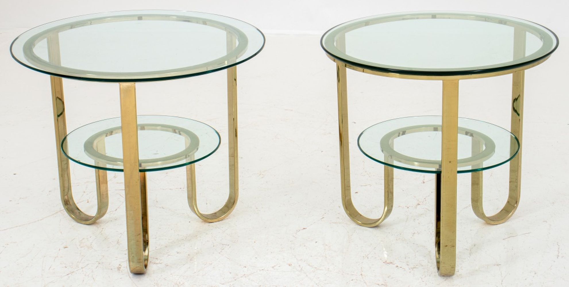 MODERN GOLD TONE TWO TIER GLASS 2bc515