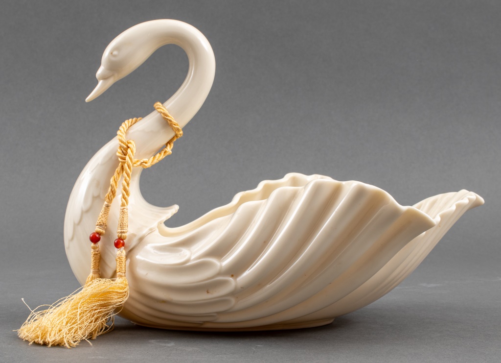 LENOX PORCELAIN SWAN BOWL, 20TH C. Large