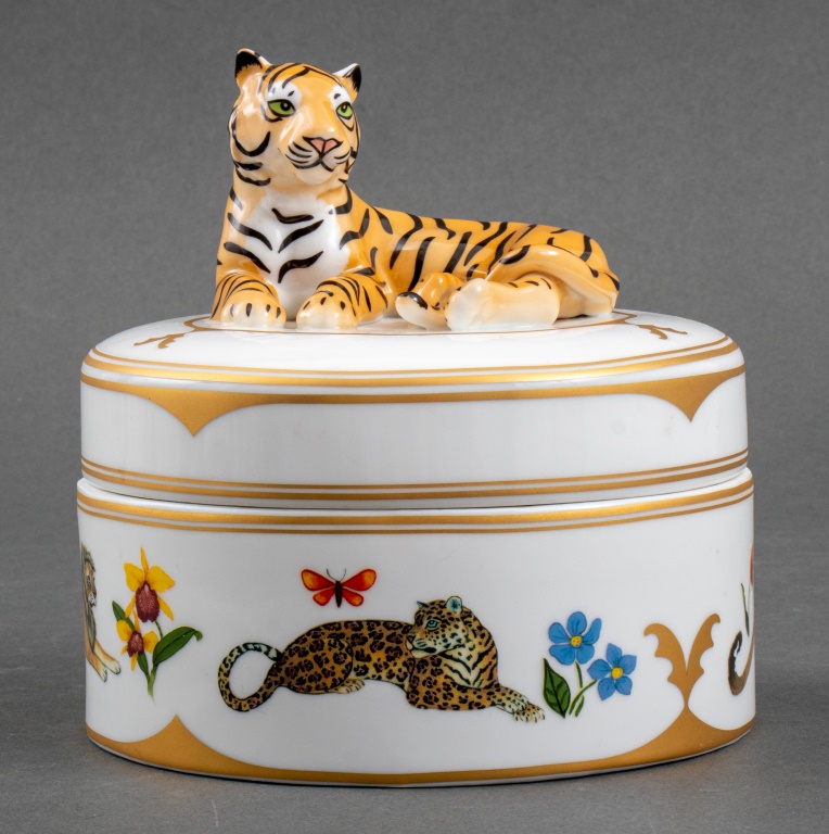 LYNN CHASE CATS LIMOGES PORCELAIN 2bc783