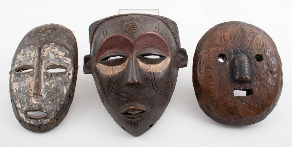 AFRICAN TRIBAL CARVED WOOD MASKS 2bc7d7