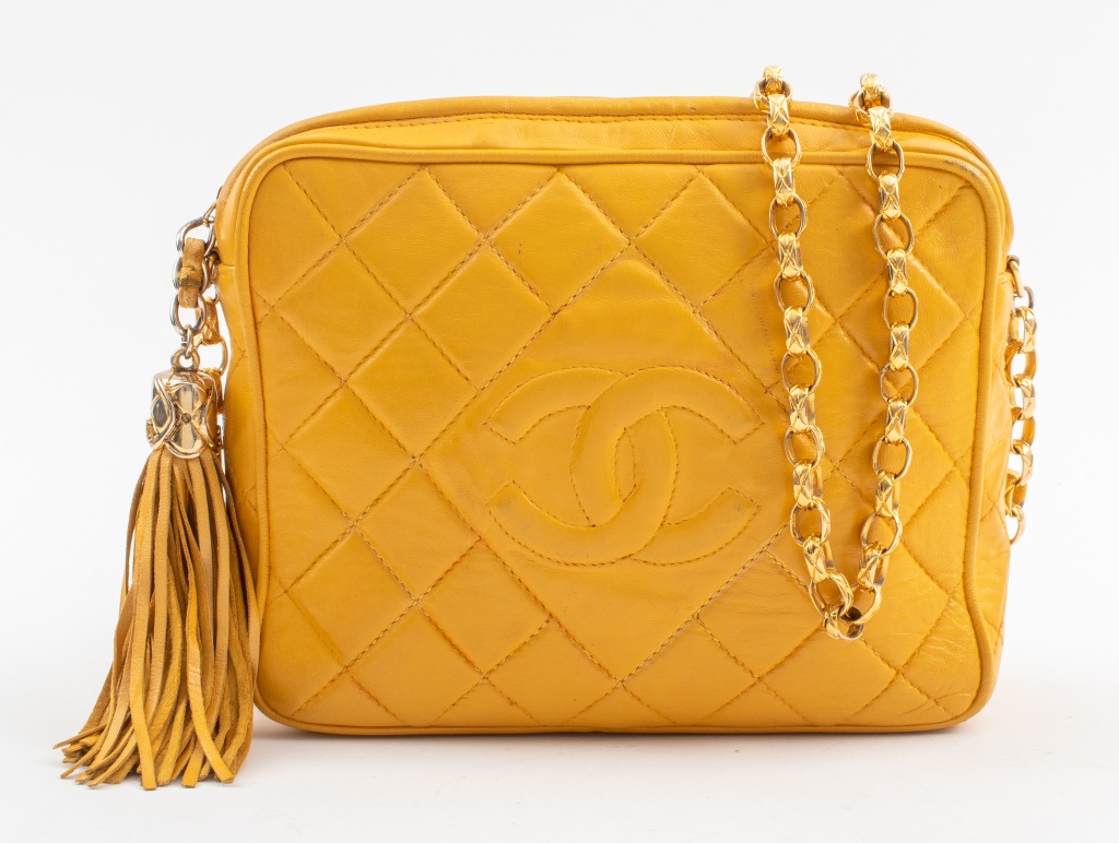 VINTAGE CHANEL QUILTED YELLOW LEATHER 2bc7df