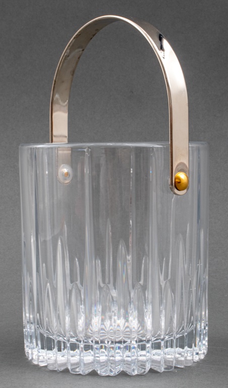 CUT GLASS ICE BUCKET Elegant cut glass