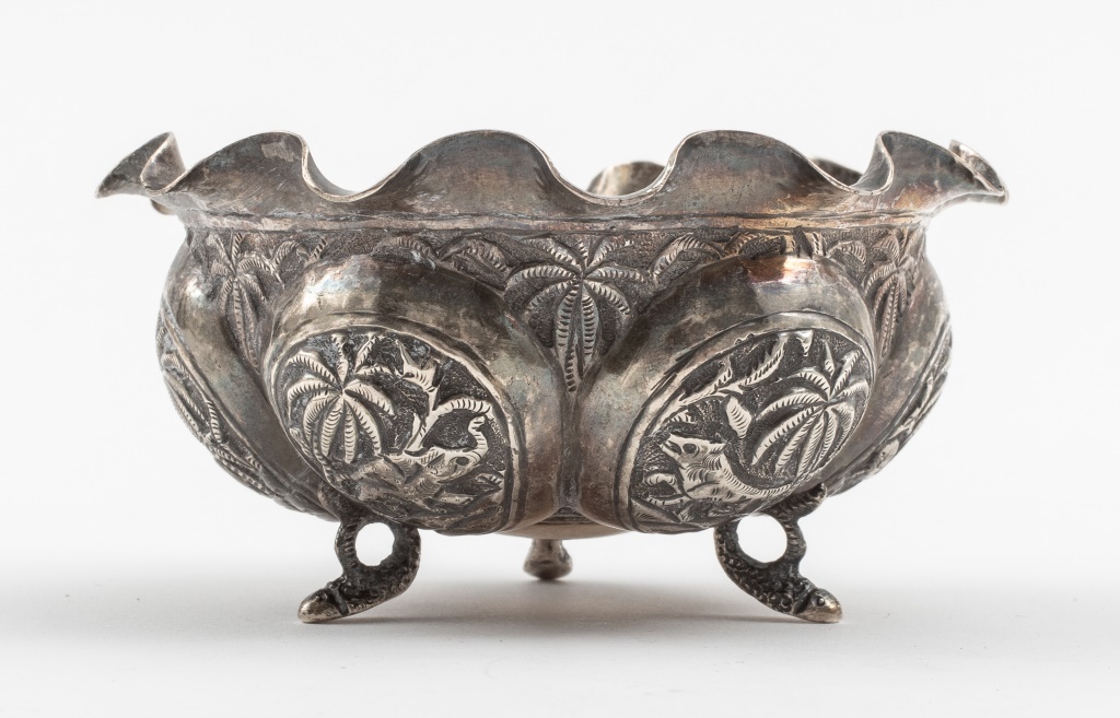 SILVERPLATE REPOUSSE DIMINUTIVE FOOTED