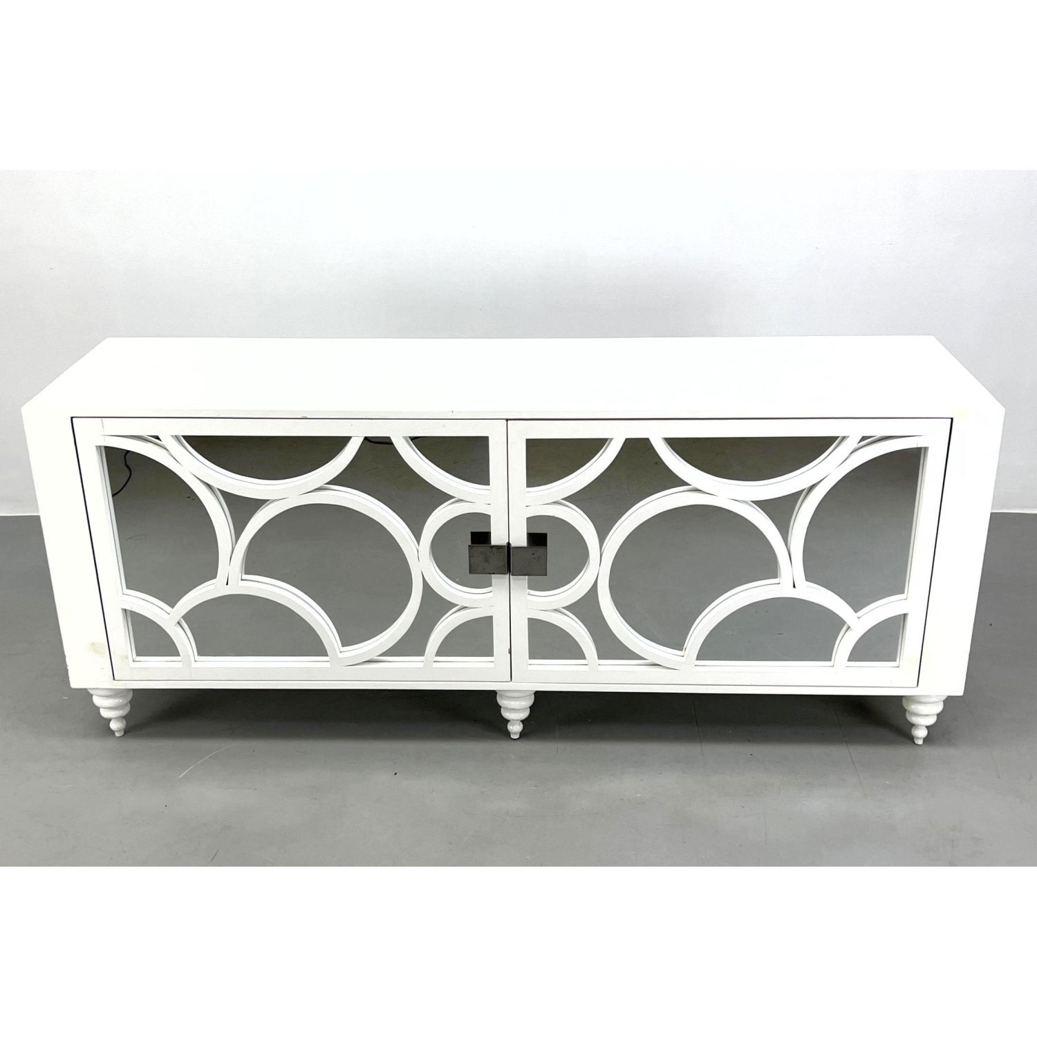 Contemporary White Lattice Front 2ba4a8