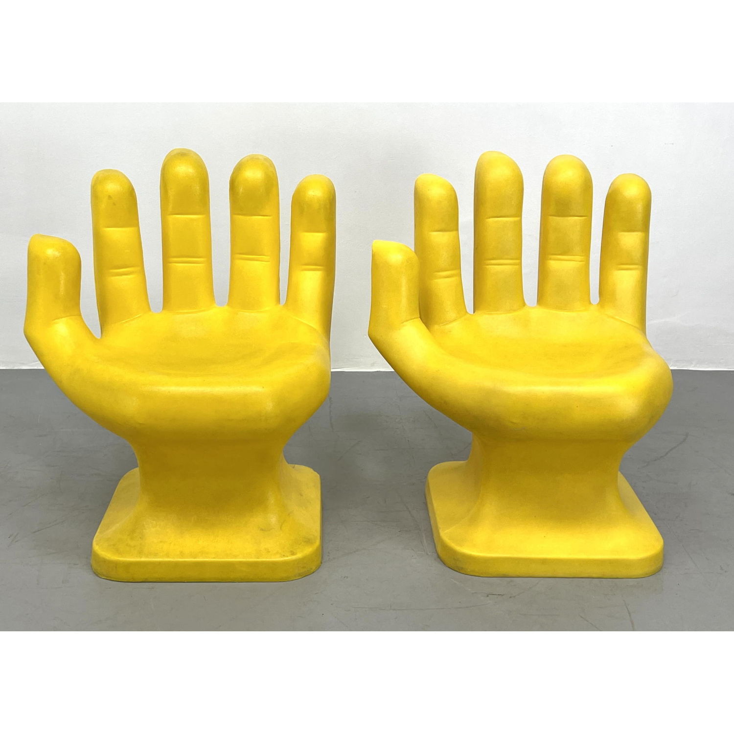Pr Yellow Molded Plastic Figural 2ba54a