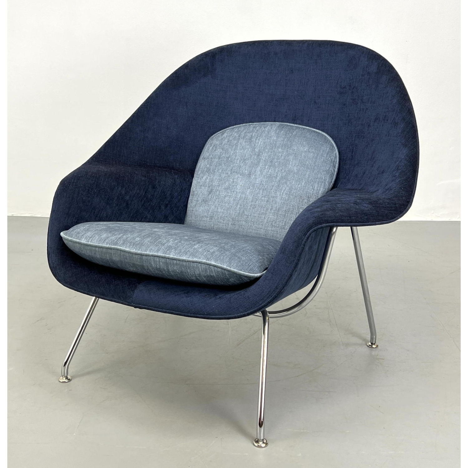 Medium Size EERO SAARINEN Knoll 2ba567