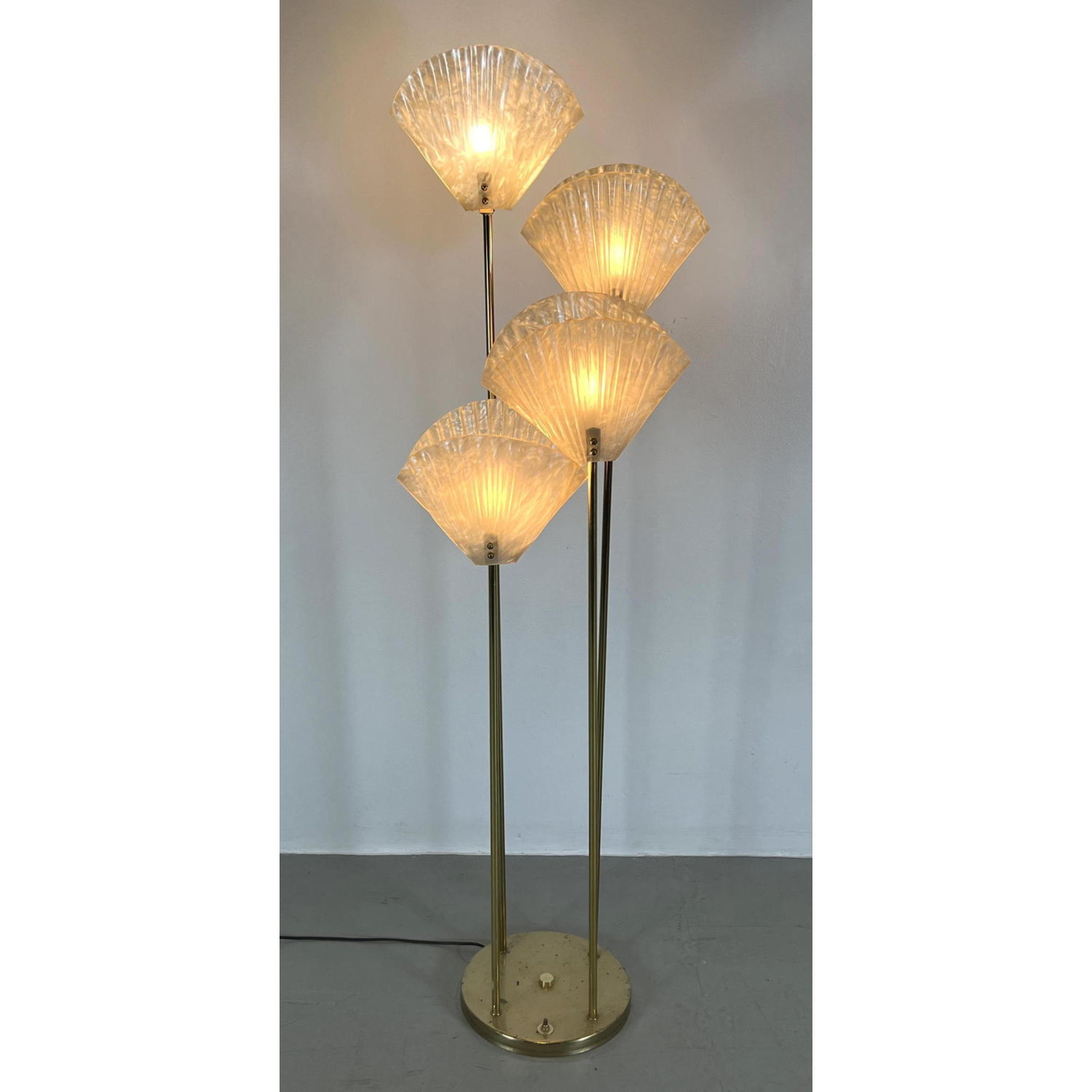 80s Modern Acrylic Shell Shade 2ba575