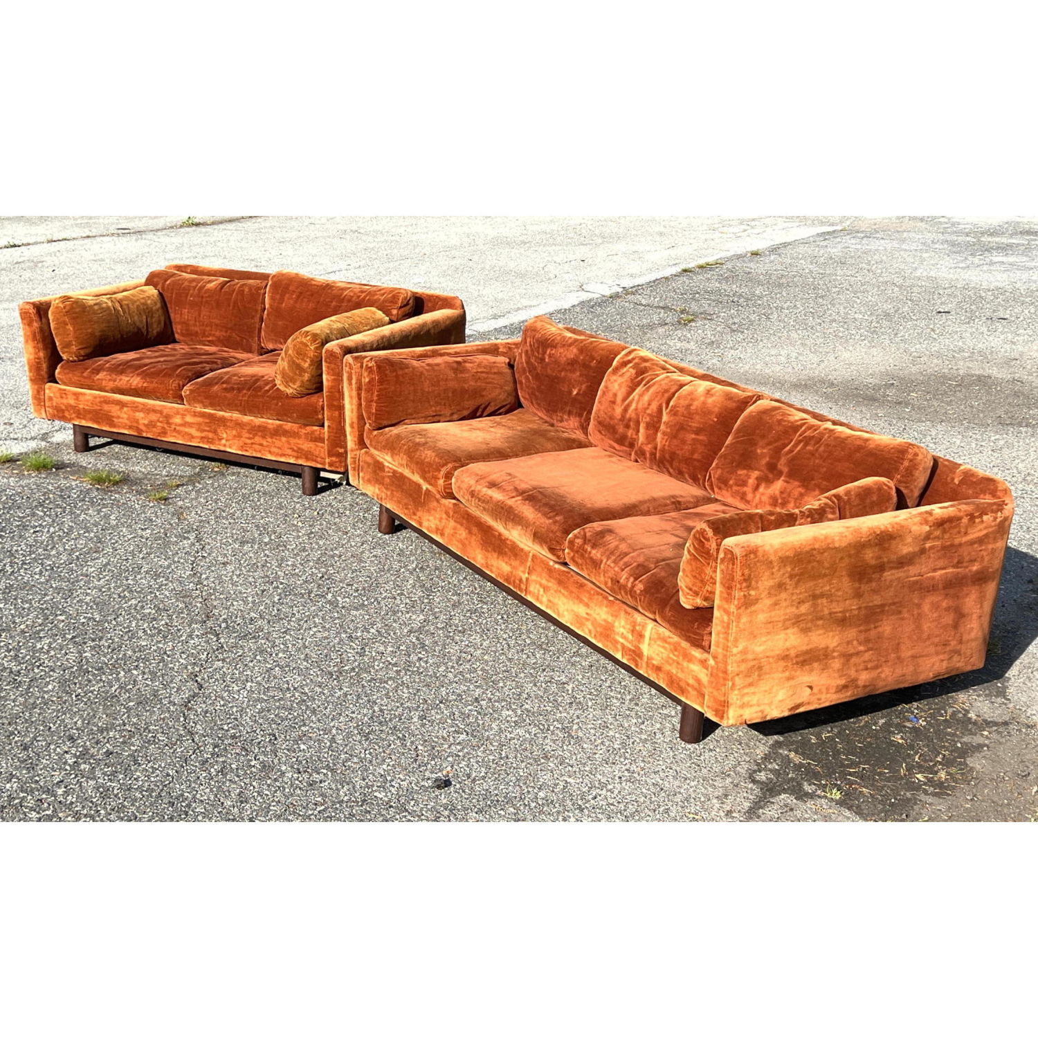 2pc Orange Rust Velvet Modernist 2ba5af