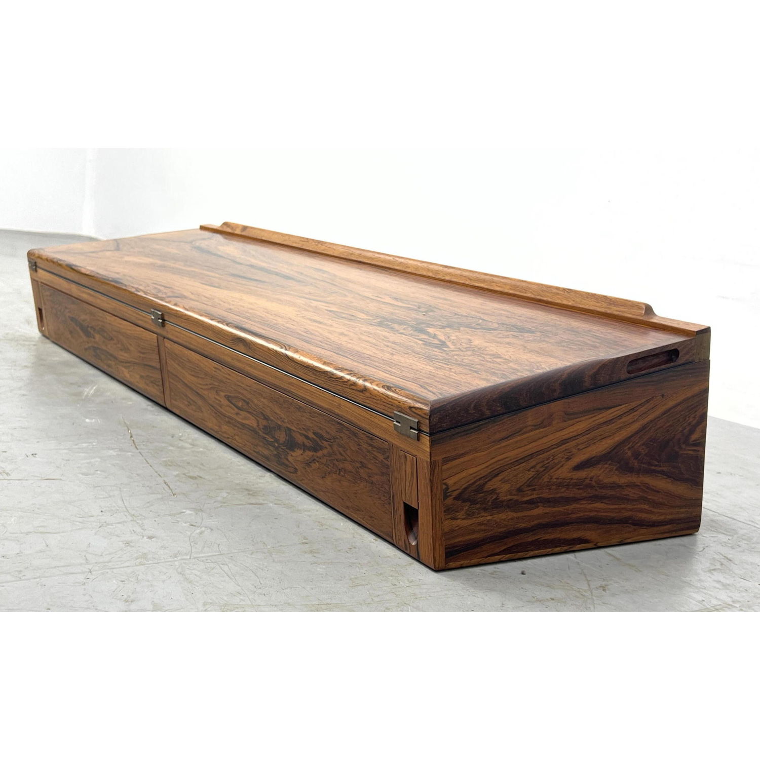 HOVMAND OLSEN Rosewood Floating