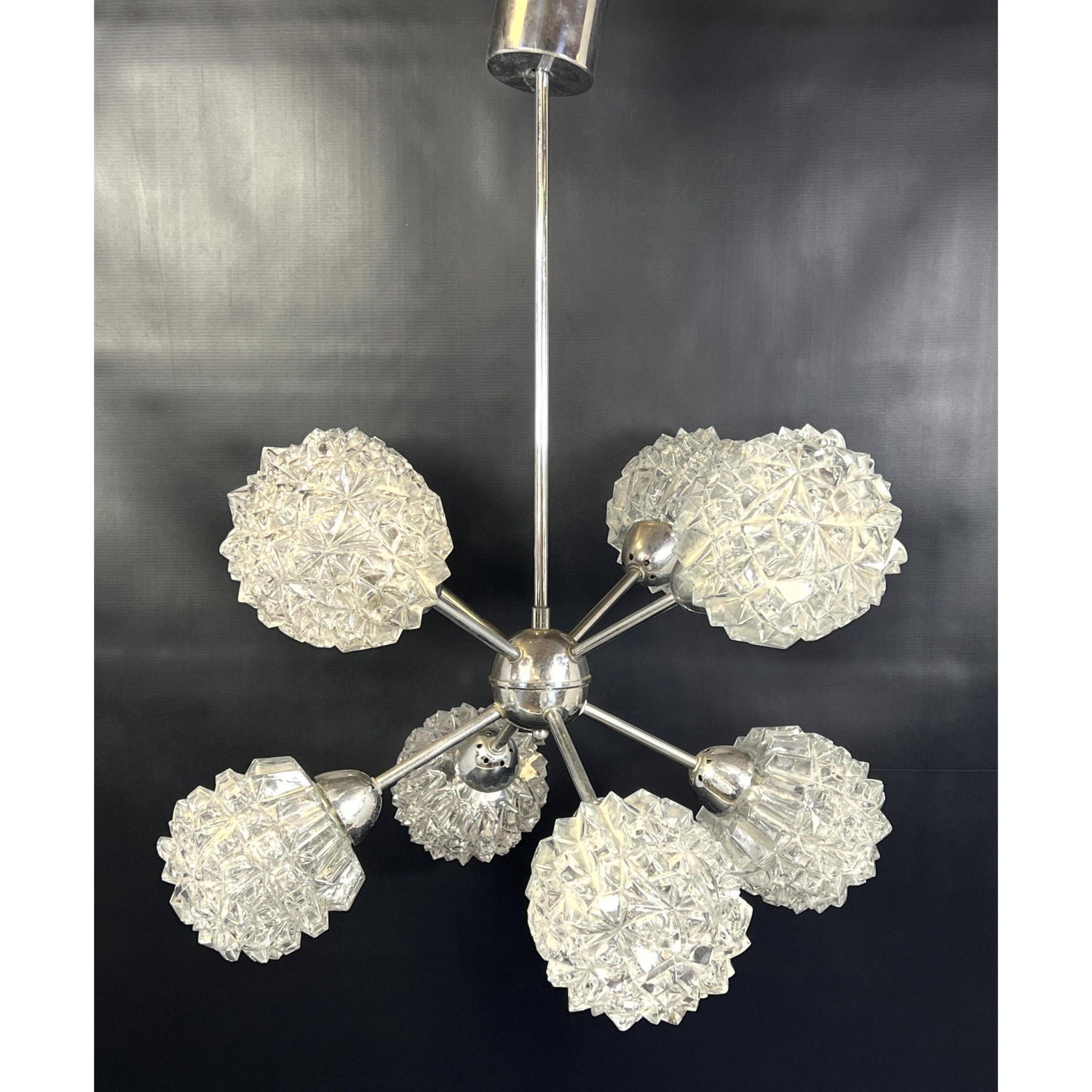 Mid Century Modern Sputnik Chandelier.