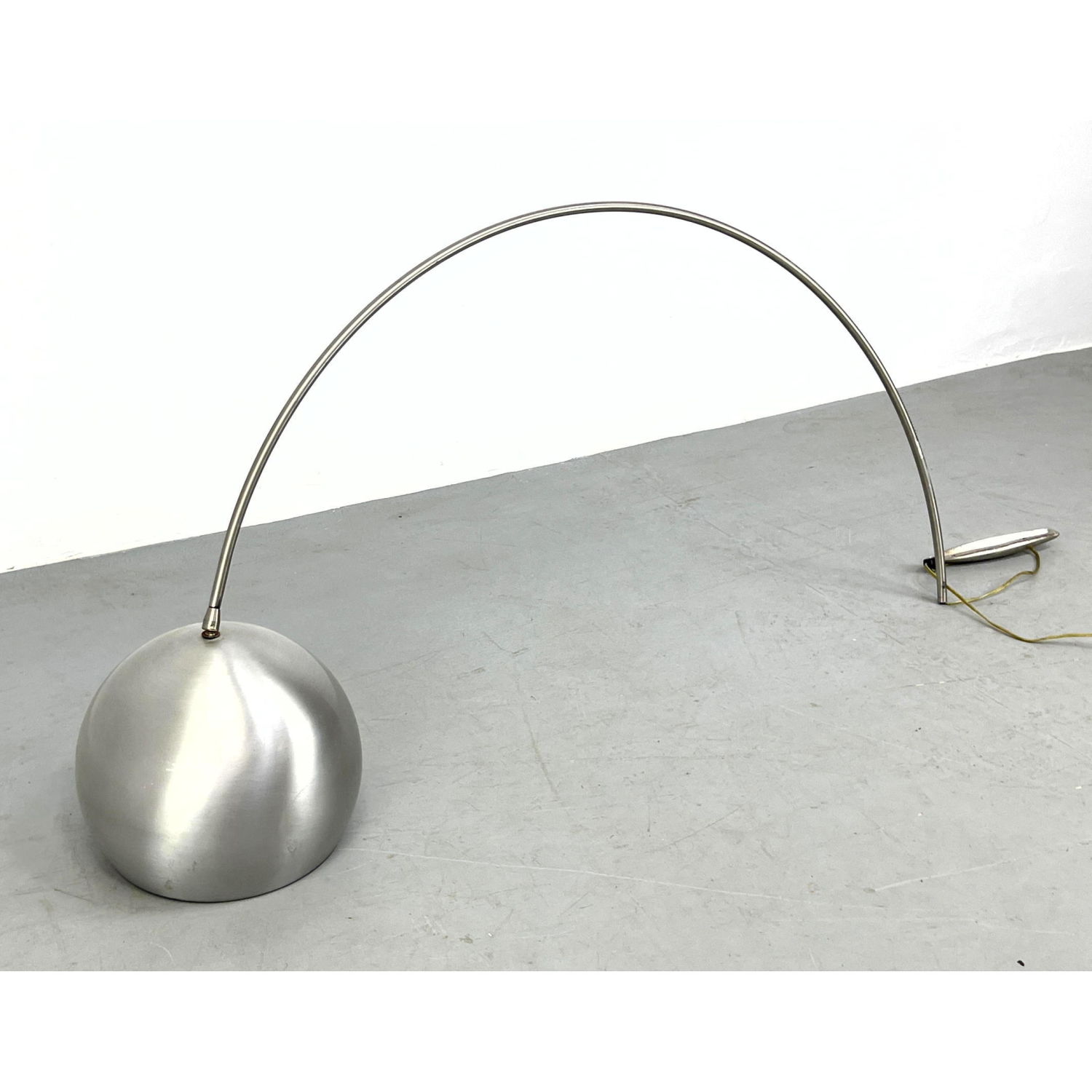 Laurel wall mounted lamp spun aluminum