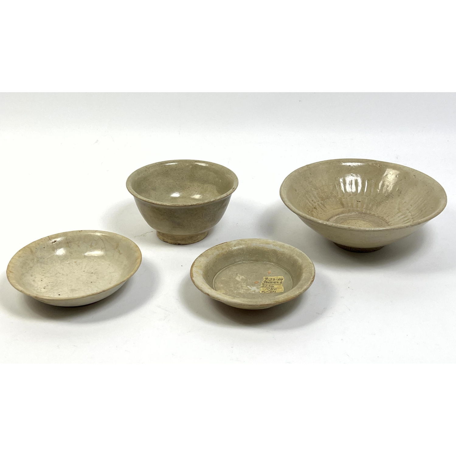 4pcs Chinese Stoneware Bowls Sung  2bab01