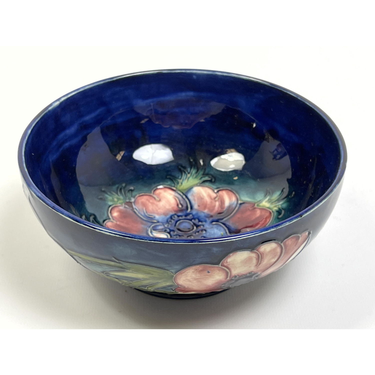 MOORCROFT English Art Pottery Bowl.