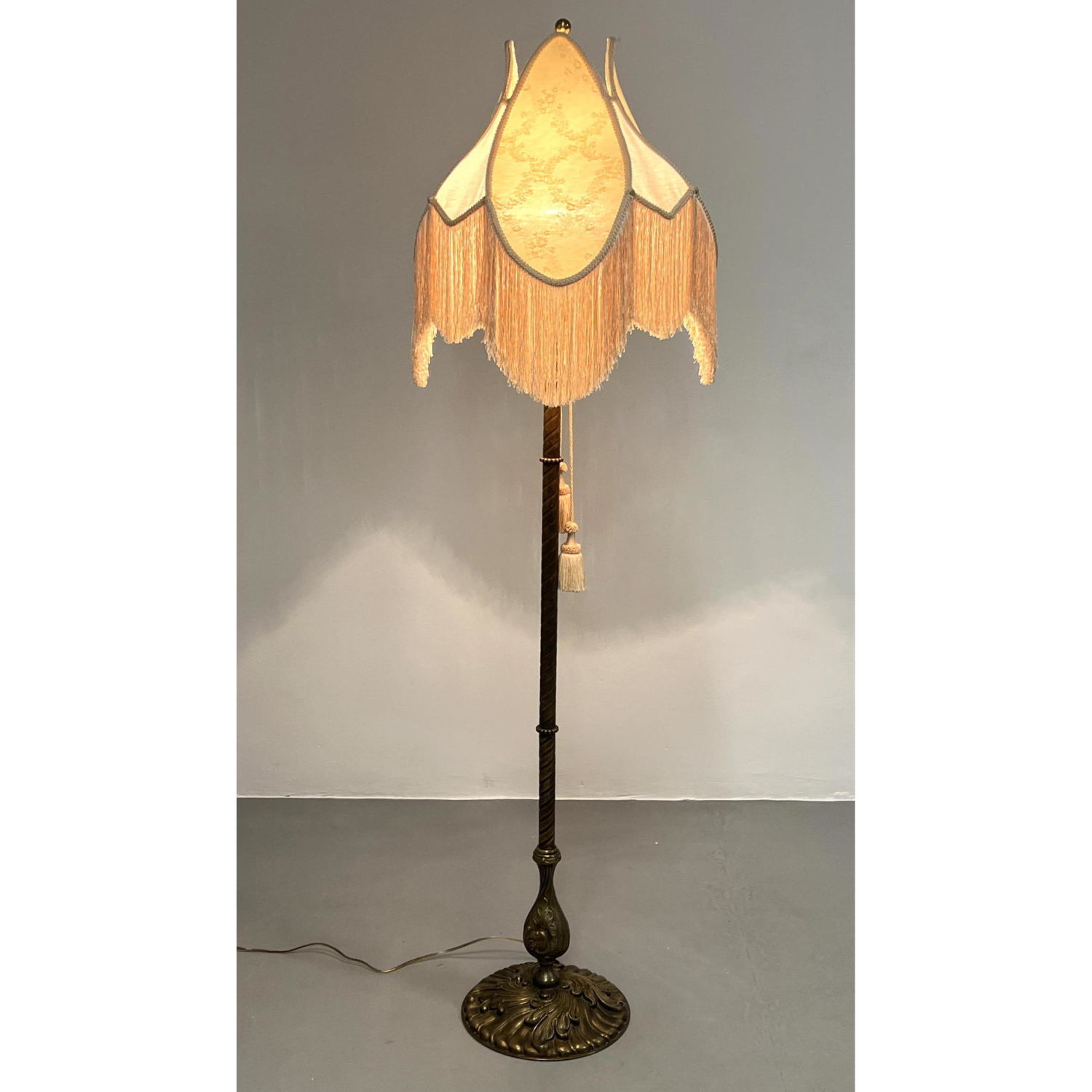 Decorative Brass Floor Lamp Vintage 2bac51