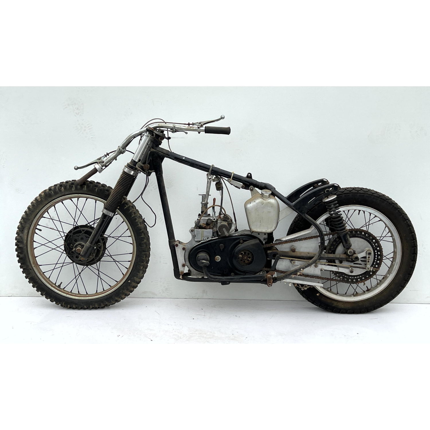 Vintage motorcycle. 

Dimensions: