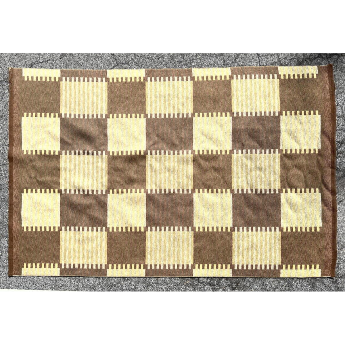 65 x 98 Swedish flat weave rug ---