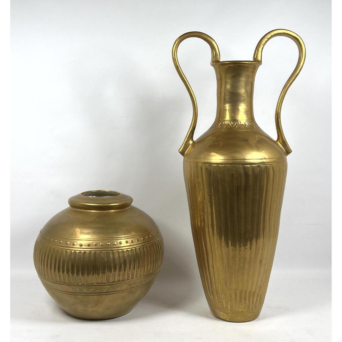 2pc Gold Painted Ceramic Items.