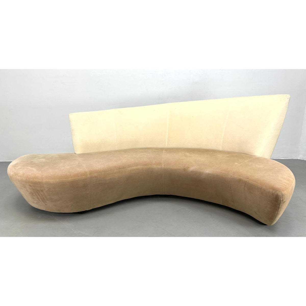 Large Kagan style Bilbao Sofa Couch.