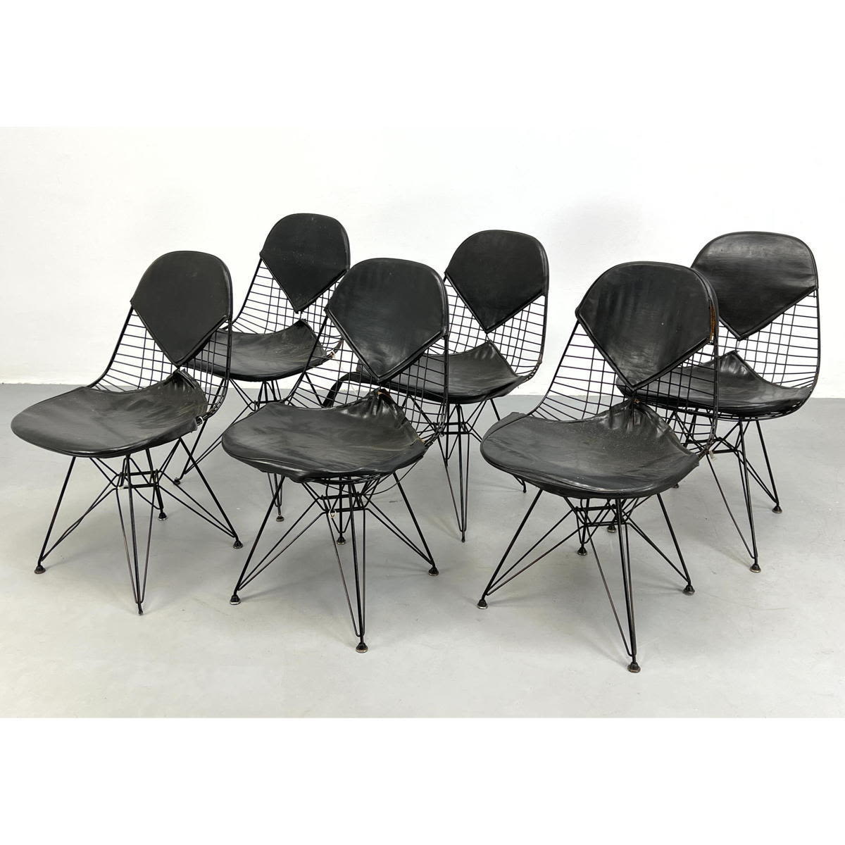 6 early Eames wire chairs with 2bb098