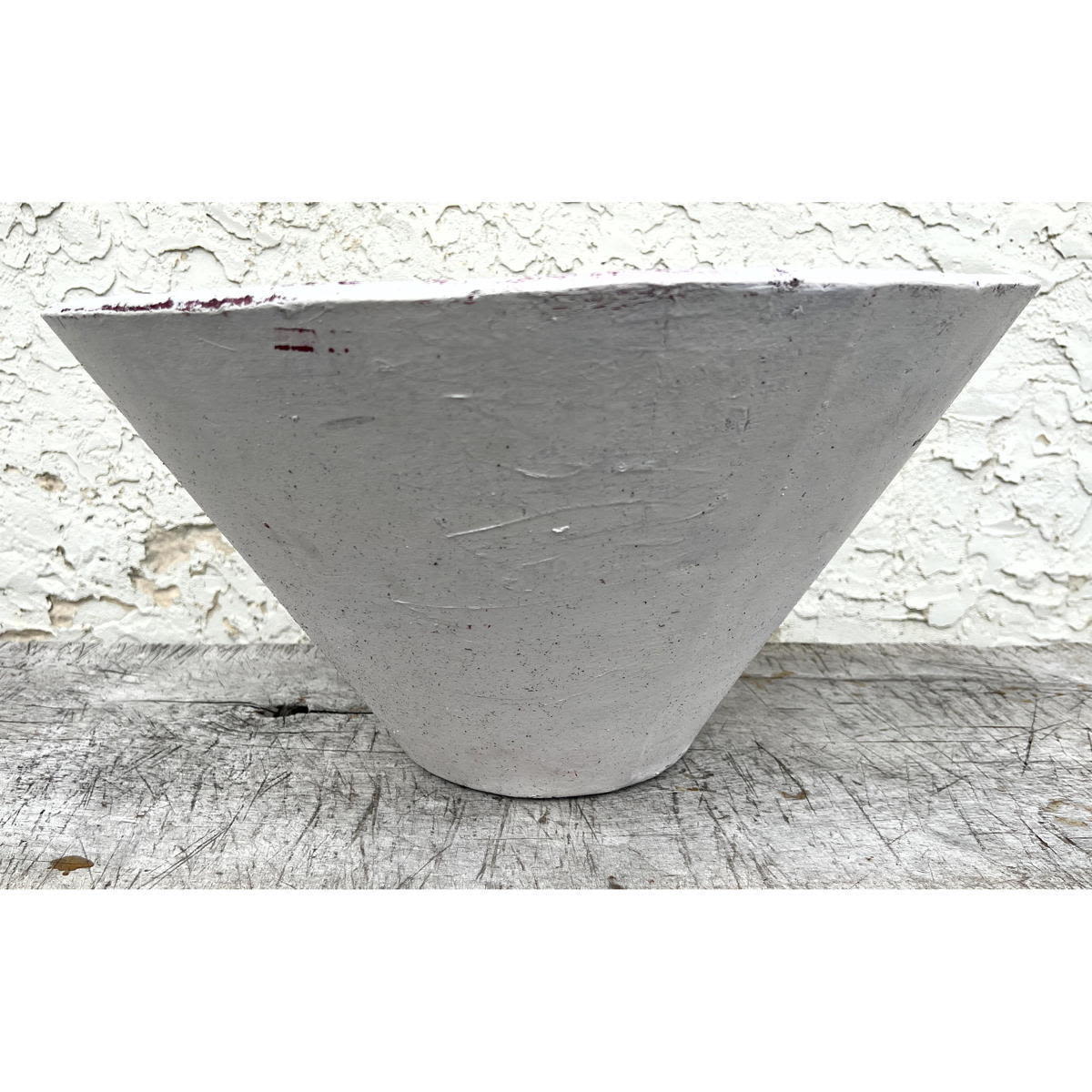 Willy Guhl cone planter. Flared