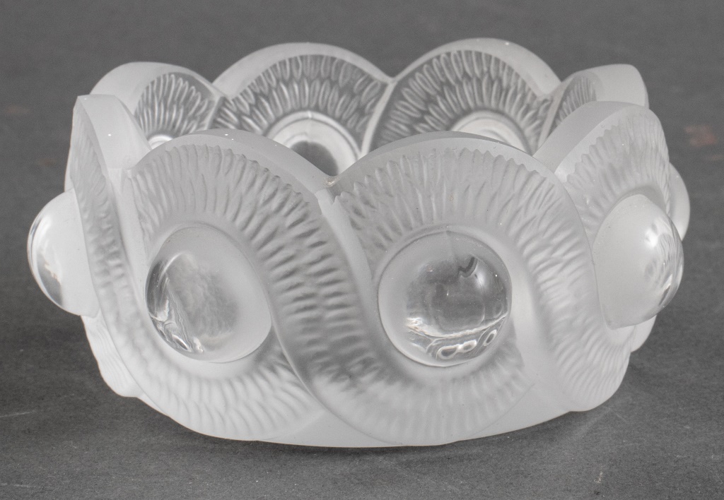 LALIQUE FROSTED CRYSTAL CANDY DISH