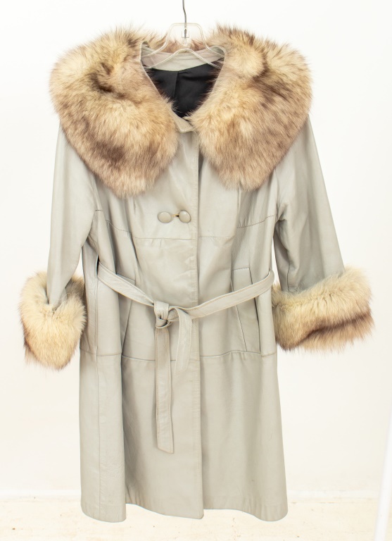 FOX FUR TRIMMED GRAY LEATHER COAT 2bb2e5