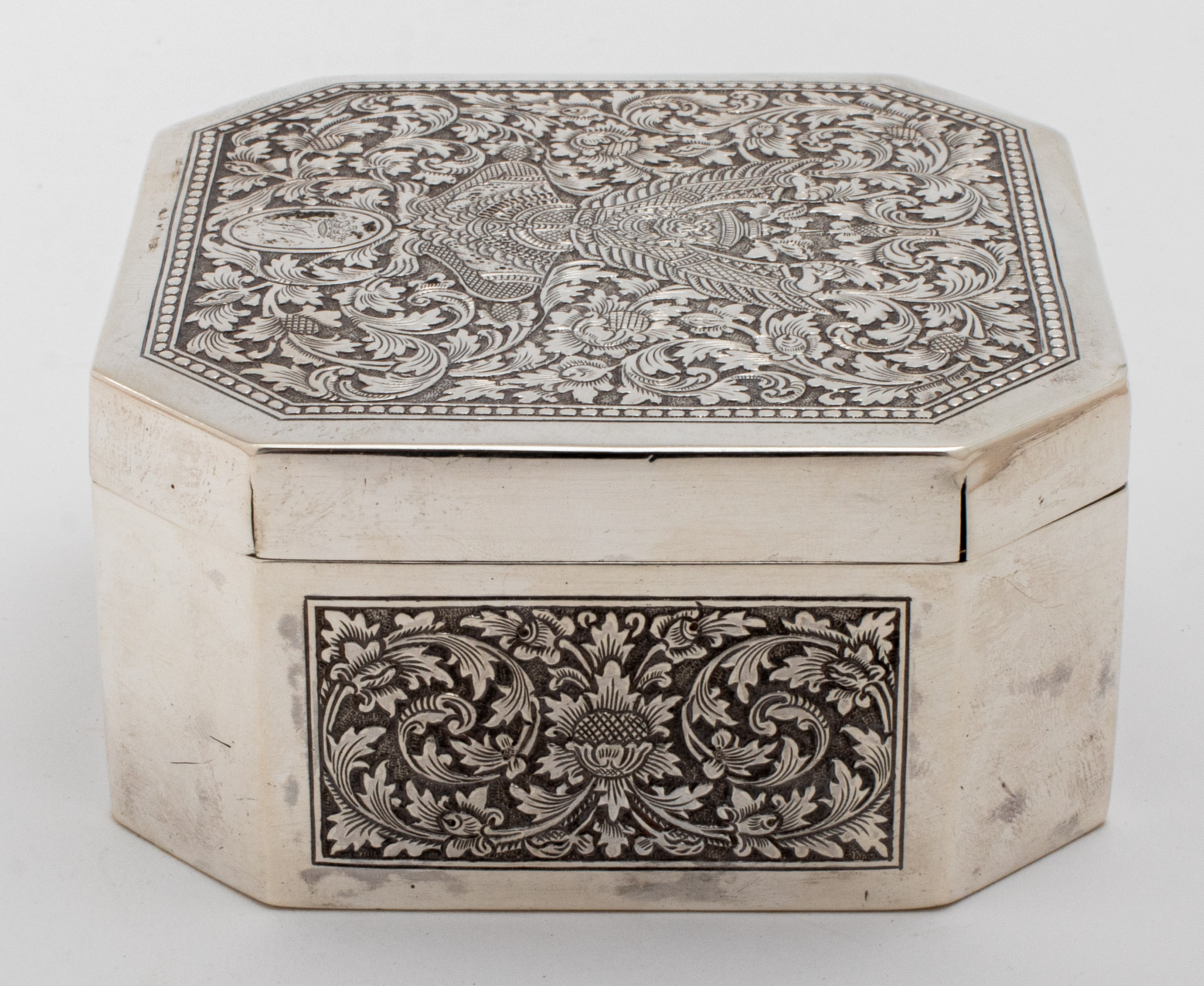 SIAMESE SILVER ENGRAVED BOX, 19TH