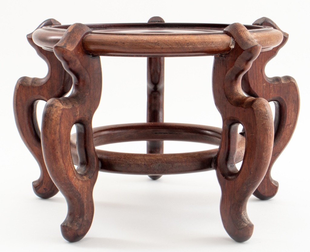 CHINESE HARDWOOD VASE STAND Chinese