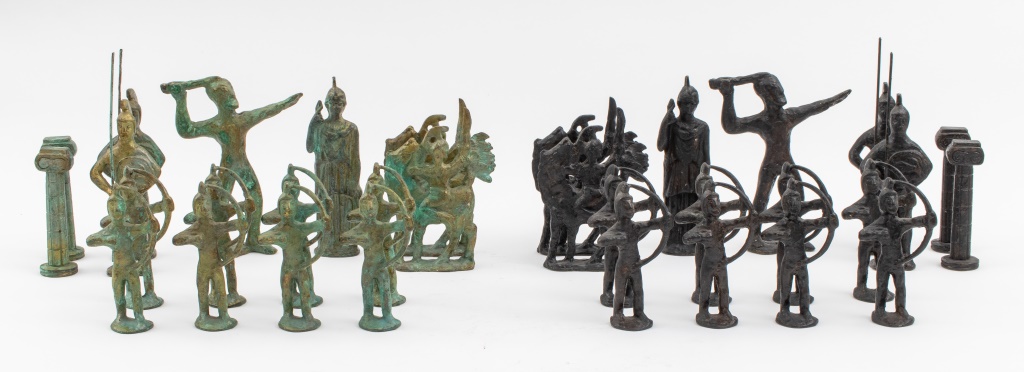 ITALIAN BRUTALIST BRONZE CHESS