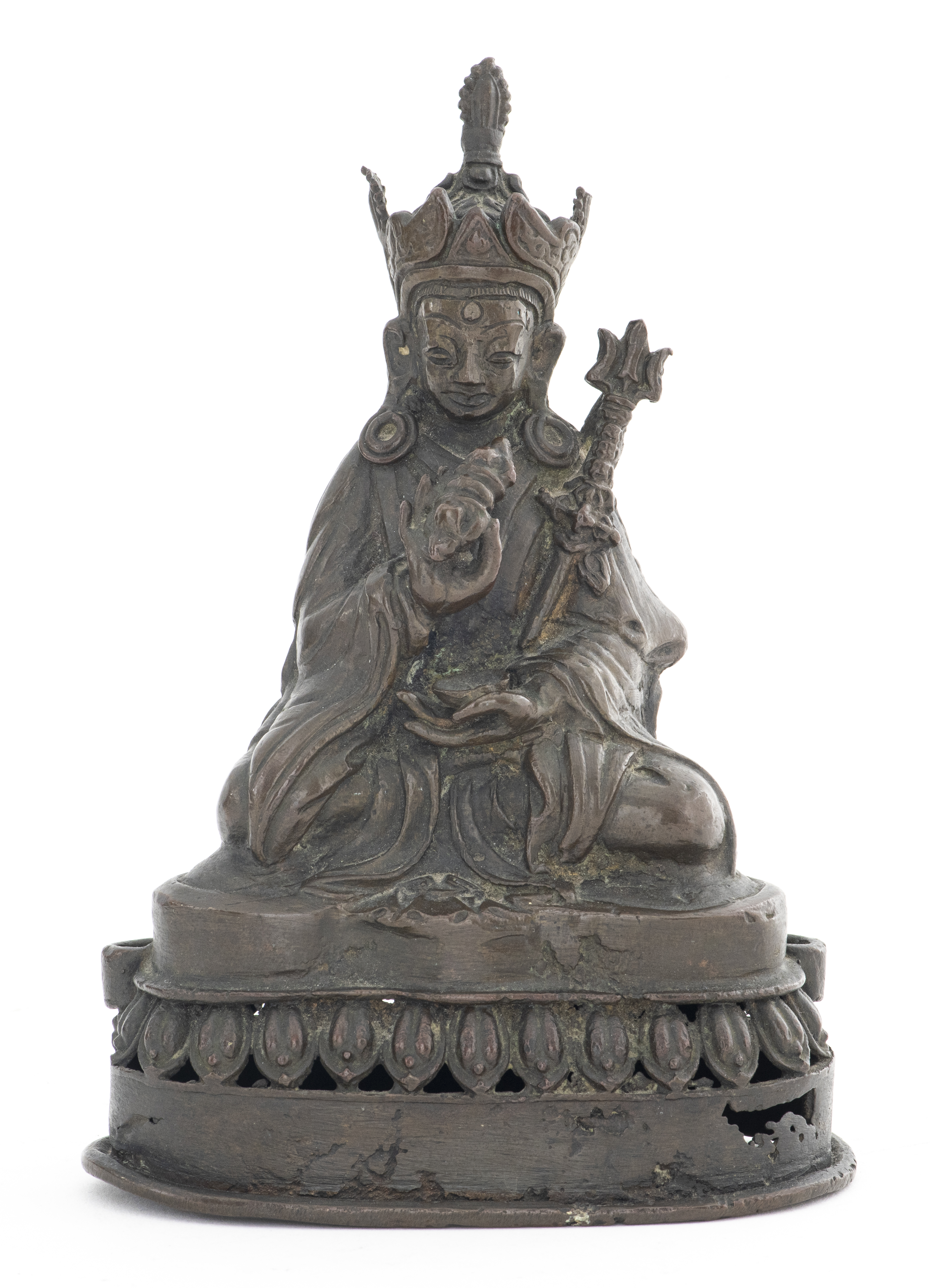 CHINESE BRONZE SCULPTURE OF A DEITY 2bcfab