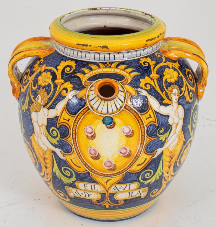 ITALIAN POLYCHROMED MAJOLICA "MEDICI"