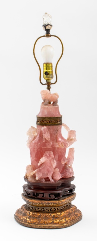 CHINESE ROSE QUARTZ MOUNTED LAMP Chinese