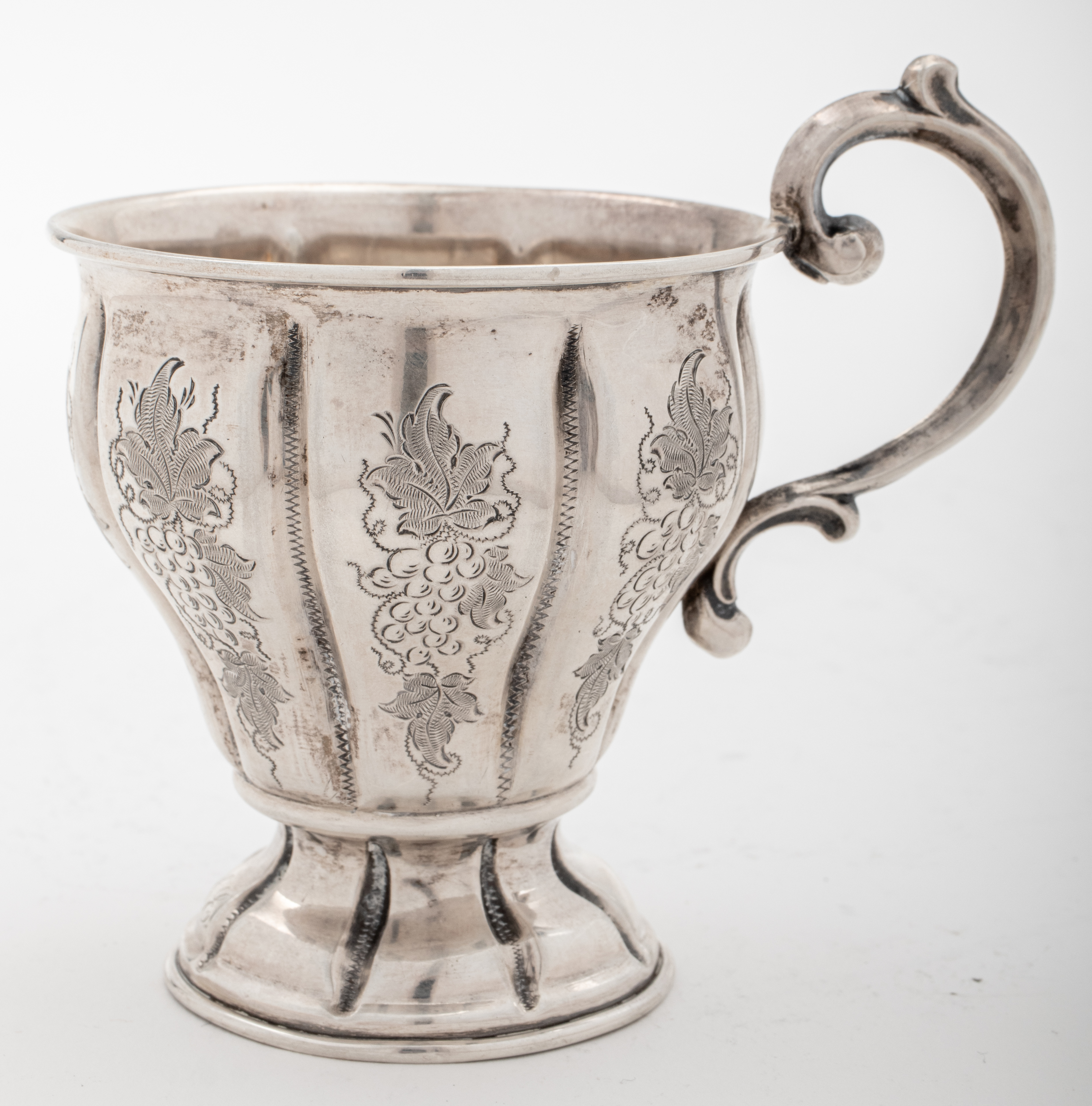 PERUVIAN ENGRAVED SILVER CUP, 19TH