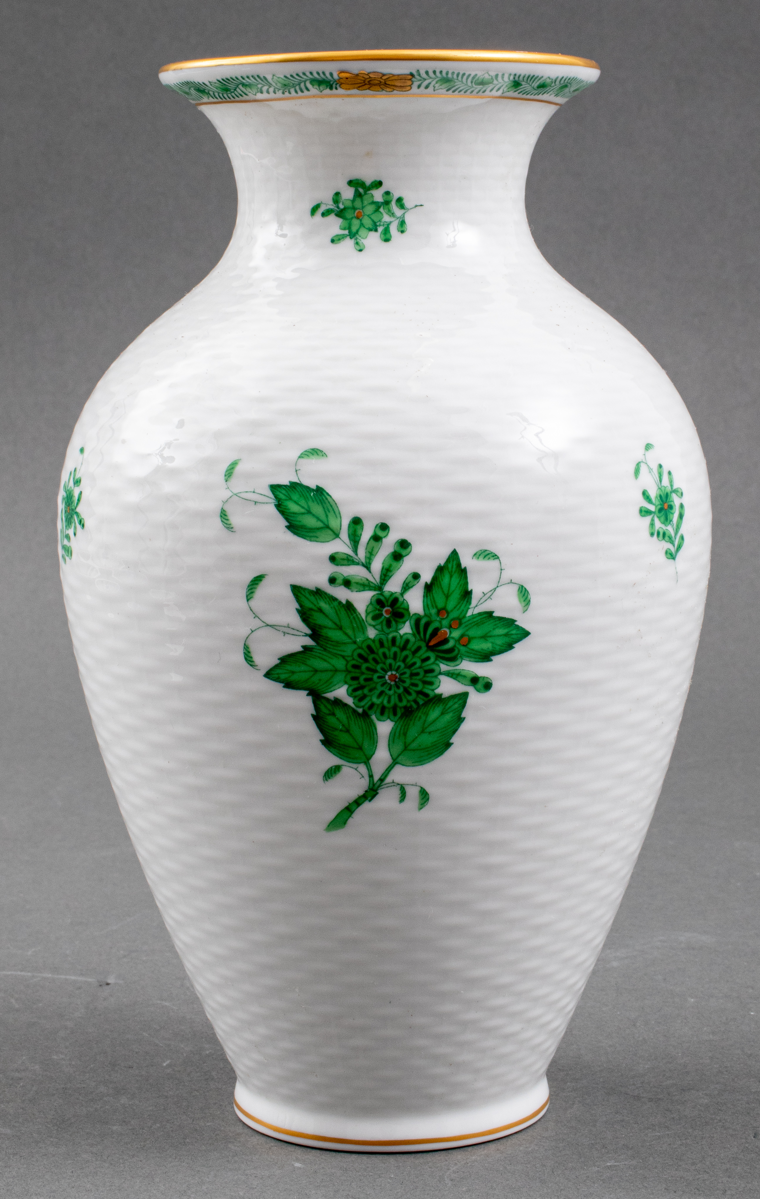 HEREND VASE CHINESE BOUQUET GREEN 2bda72