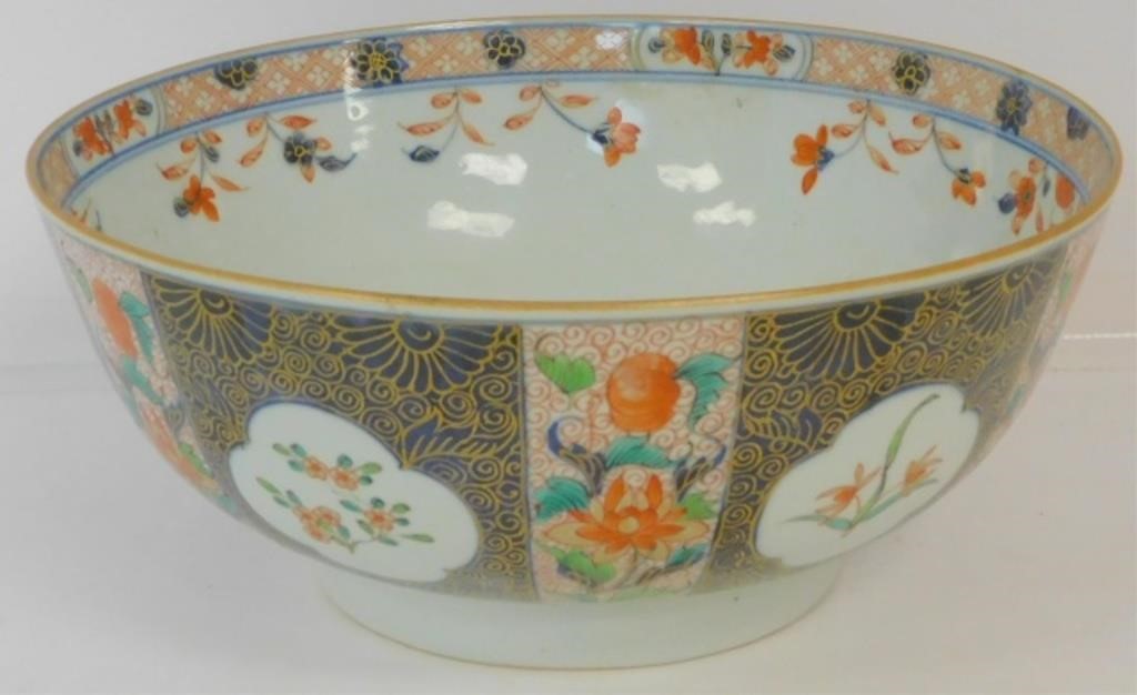 19TH CENTURY CHINESE IMARI STYLE 2c17b2