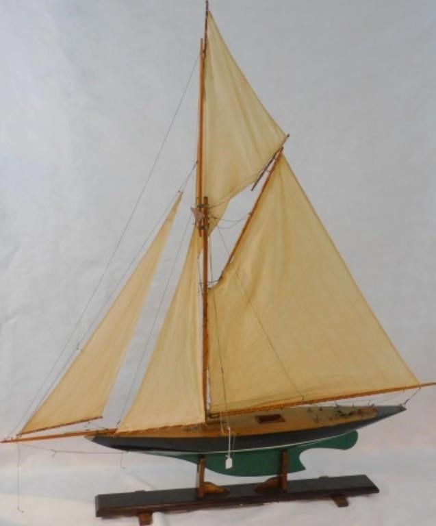 20TH C. POND MODEL OF A GAFF-RIGGED