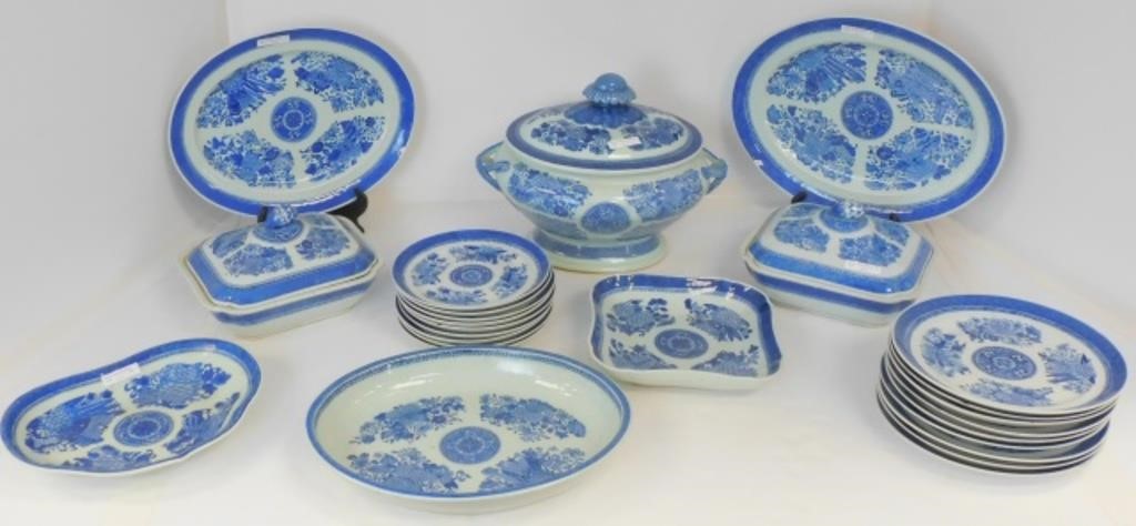 26 PIECES OF CHINESE EXPORT PORCELAIN  2c1860