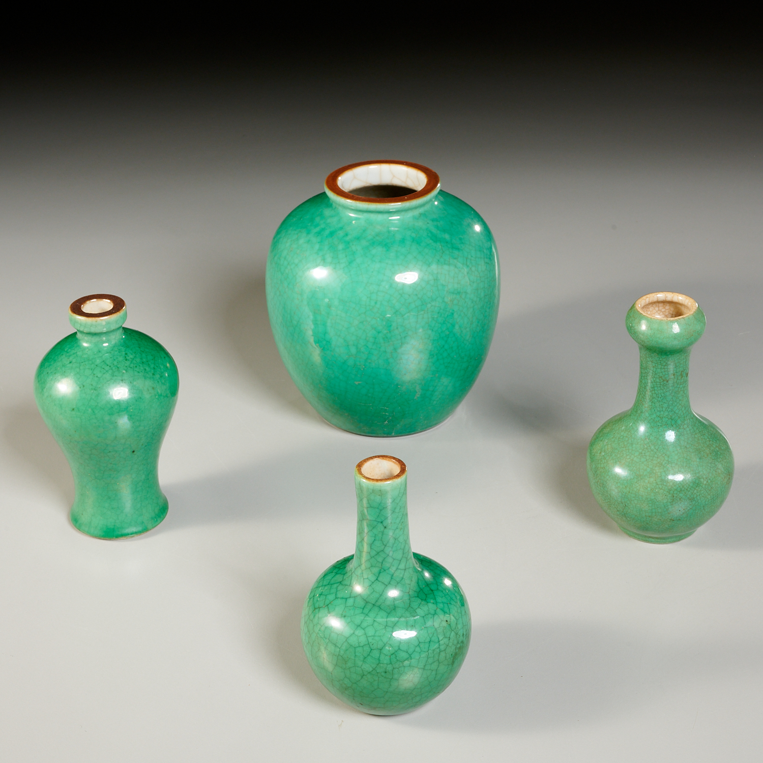  4 CHINESE APPLE GREEN GLAZE CRACKLE 2bf4fd