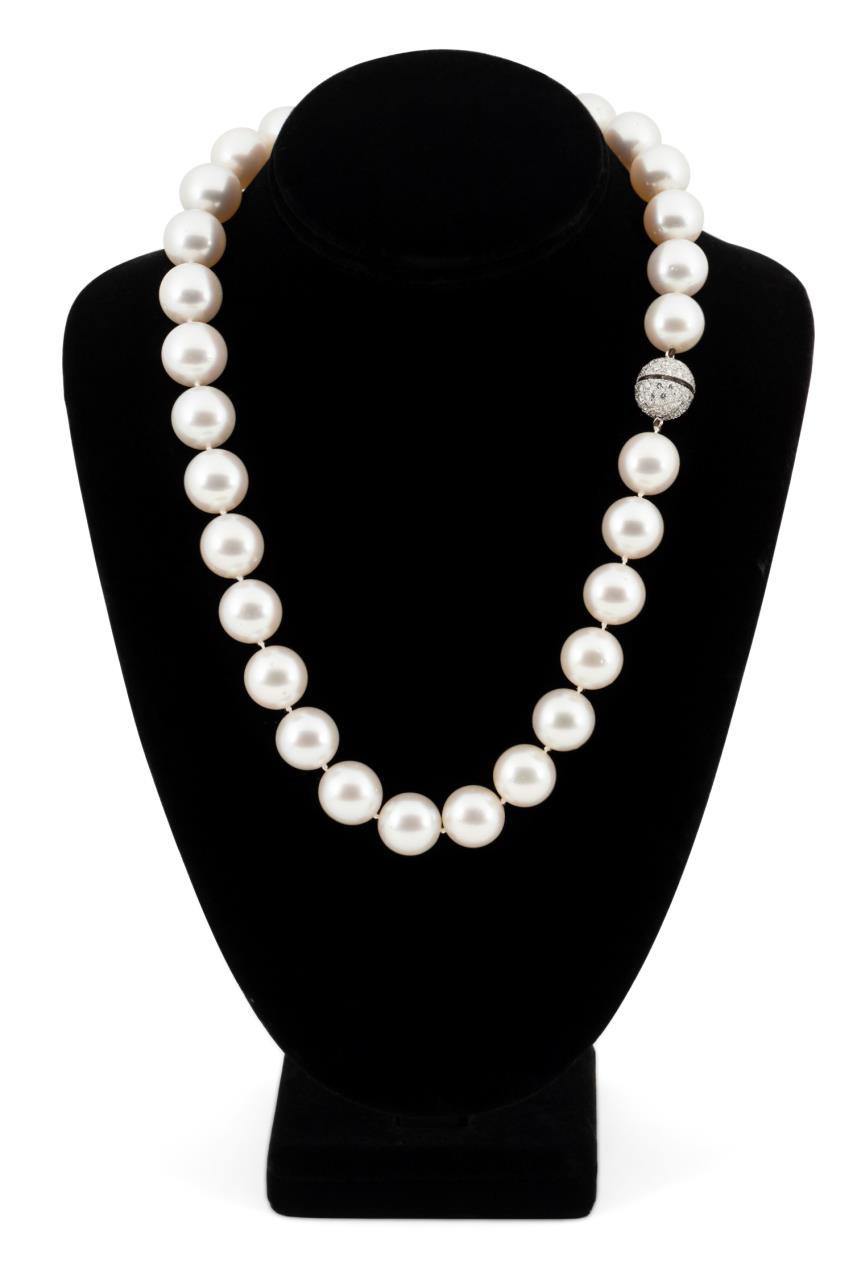 SOUTH SEA PEARL, DIAMOND & 18K